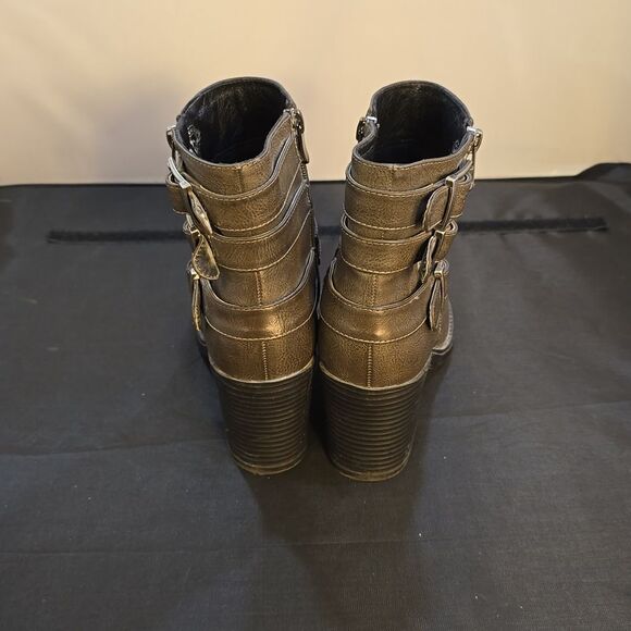 MILWAUKEE BLOCK HEEL LADIES MOTORCYCLE SIDE ZIPPER CLOSURE BOOTS - Picture 7 of 16